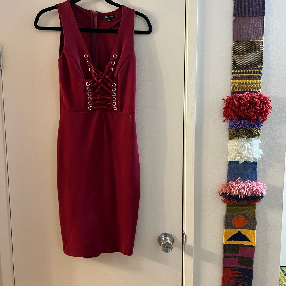 Red Sleeveless V-Neck Bodycon Mini Dress